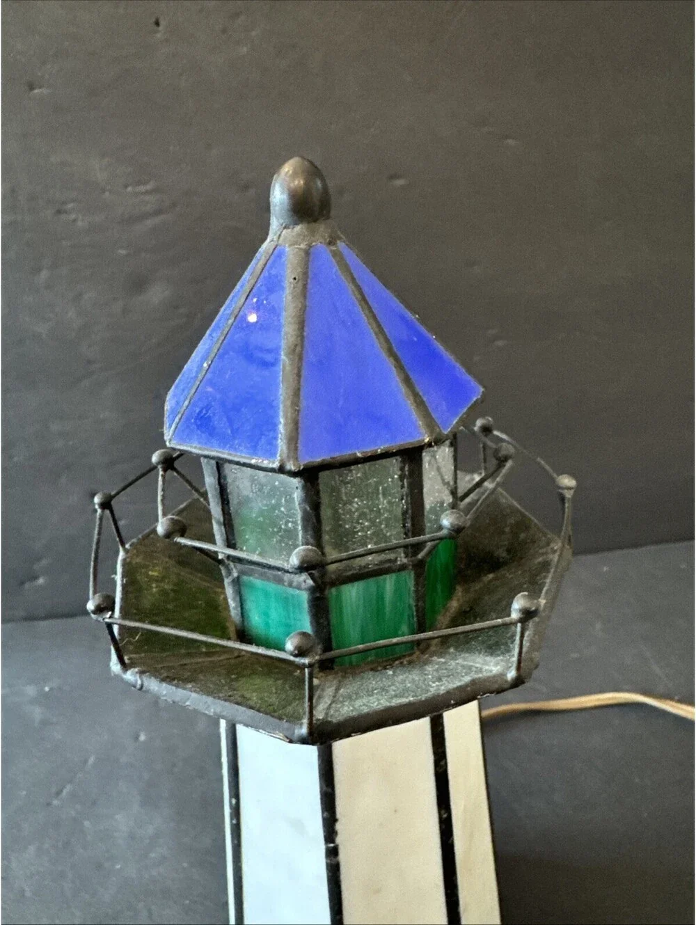 Tiffany-Style Stained Glass Lighthouse 10” H Nautical Beach Nite Light Lamp
